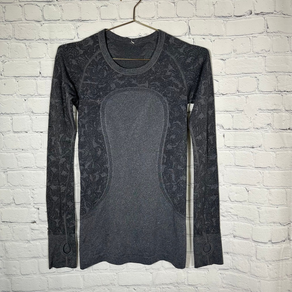 Lululemon Swiftly Tech Long Sleeve Crew Grey Floral Jacquard Athletic Top